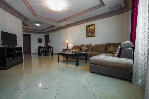 Apartamentos Sara Plaza