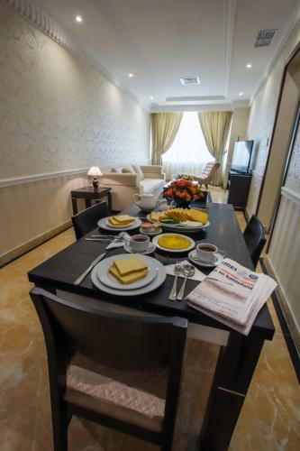 Apartamentos Sara Plaza