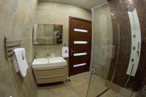 Apartamentos Sara Plaza