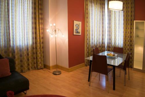 Corniche Suites Hotel