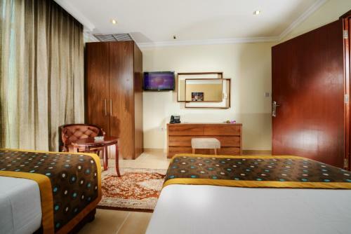 Bravo Royal Hotel Suites