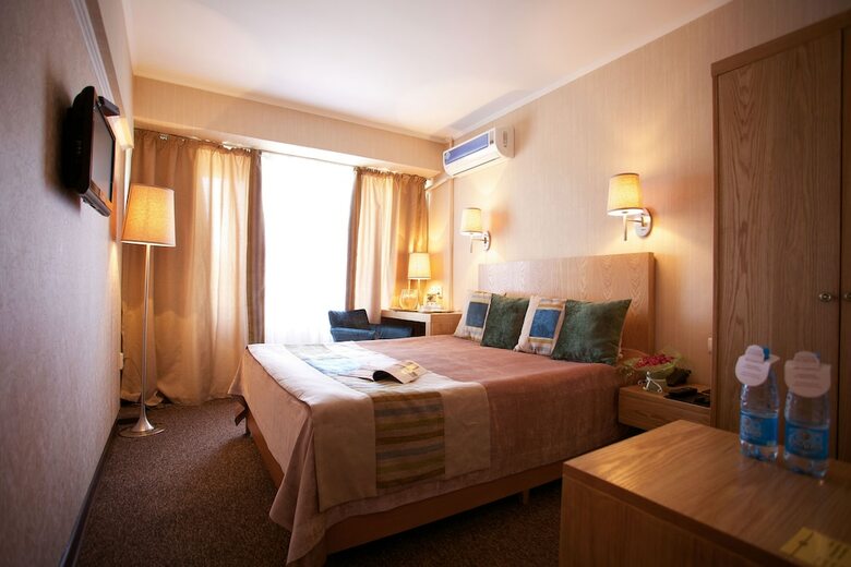 Hotel Dostuk
