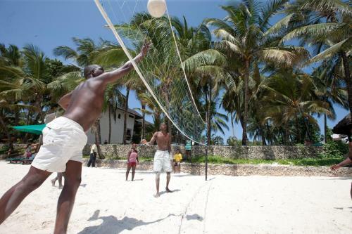 Travellers Beach Hotel