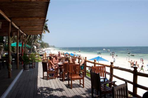 Travellers Beach Hotel