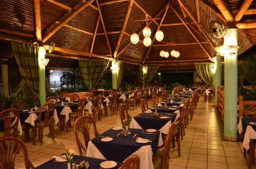 Travellers Beach Hotel