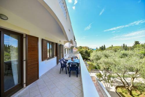 Apartments Zlatko - 100m From Sea