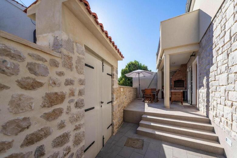 Holiday Home Petrcane - Cdn02102i-fya