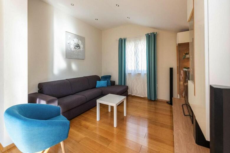 Holiday Home Petrcane - Cdn02102i-fya