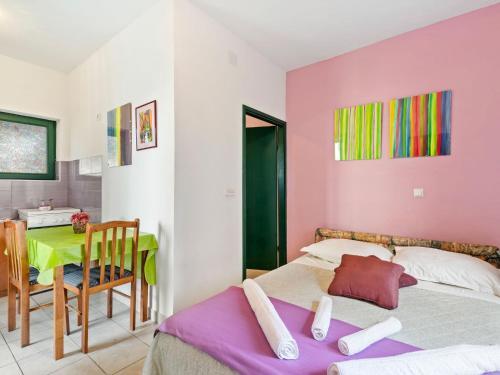 Simplistic Apartment In Petr?ane With Terrace