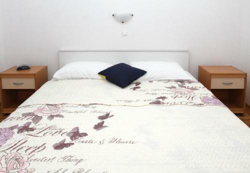 Apartments Mari - 100 M From Beach