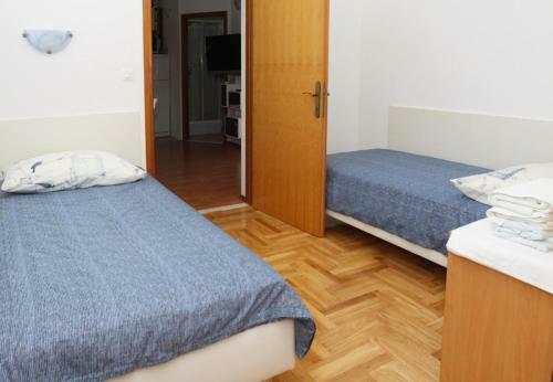 Apartments Mari - 100 M From Beach