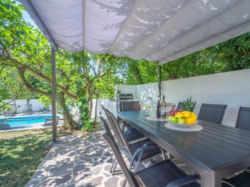 Holiday Home Ivona