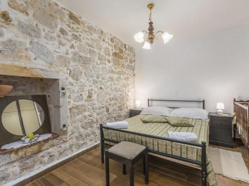 Villa Stone House With Private Pool For 10 People, Near Porec