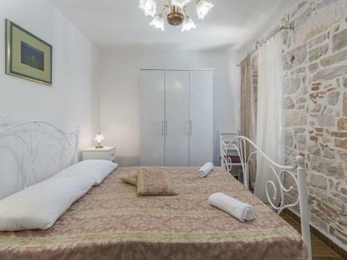 Villa Stone House With Private Pool For 10 People, Near Porec