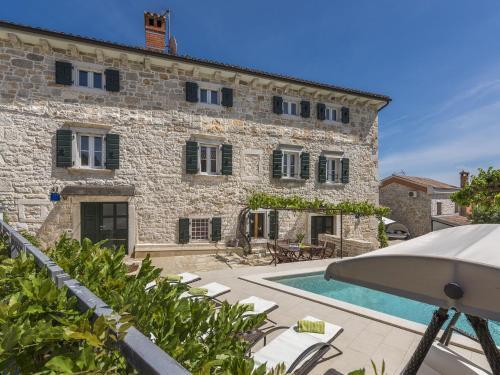 Villa Stone House With Private Pool For 10 People, Near Porec