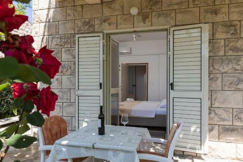 Hostal Begovi? Guest House