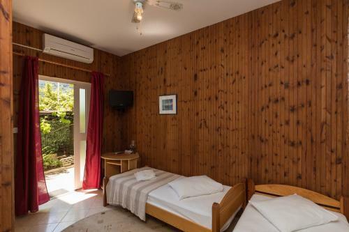 Hostal Begovi? Guest House