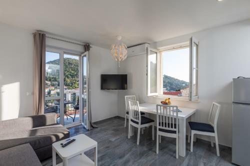 Hostal Begovi? Guest House