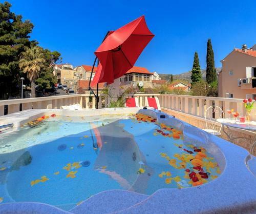 Hostal Heavenly Holiday Home