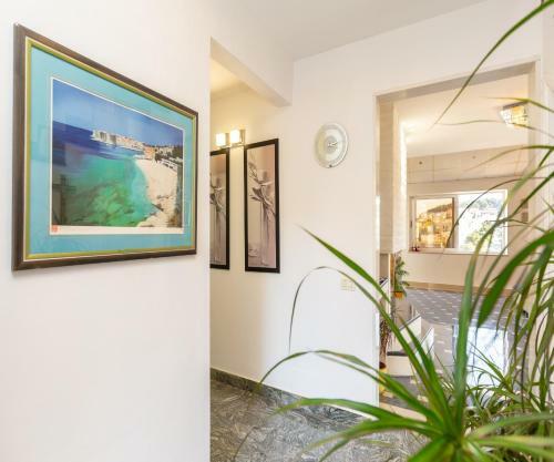 Hostal Heavenly Holiday Home