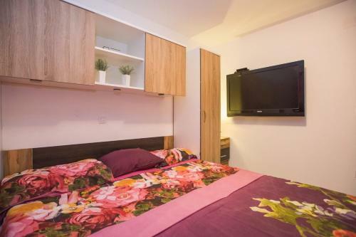 Stay Healthy Apartments