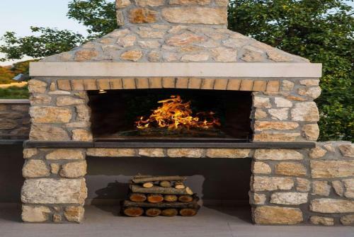 Villa Rustic Stone House