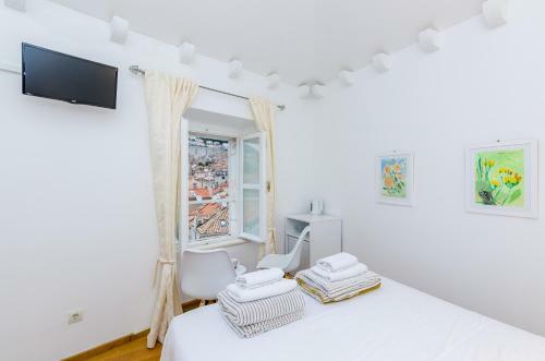 Hostal Cinema View House