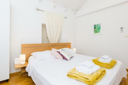 Hostal Cinema View House