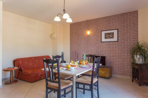 Hostal Burum Apartments