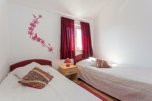 Hostal Burum Apartments