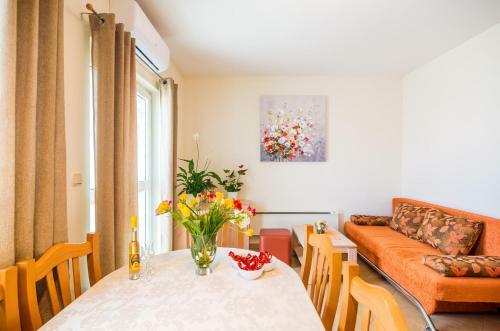 Hostal Burum Apartments