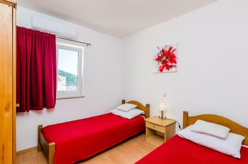Hostal Burum Apartments
