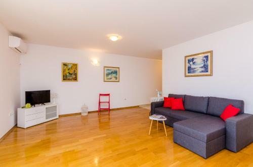 Grand Apartment
