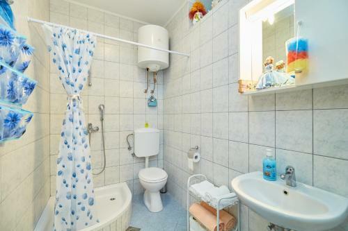 Hostal Guest House Medzalin