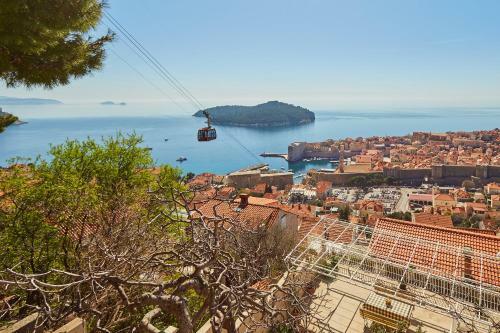 Hostal Guest House Medzalin