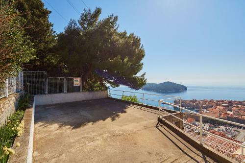 Hostal Guest House Medzalin