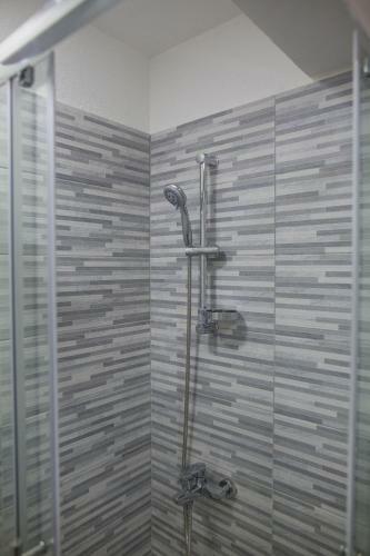 Serious Job Apartment