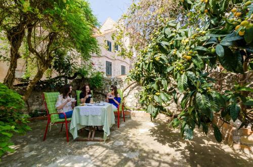 Apartamentos Old Town Green Oasis