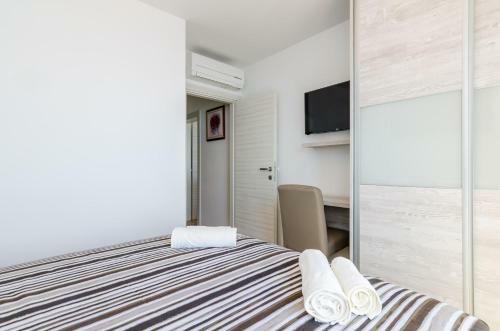 Apartments Lazarin