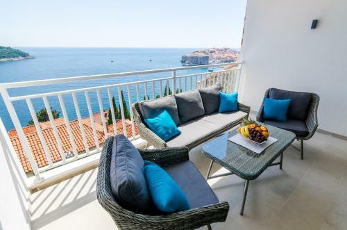 Apartments Lazarin