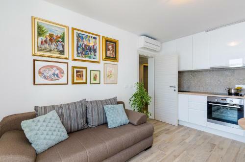 Apartments Lazarin