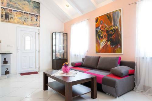 Apartment Alma
