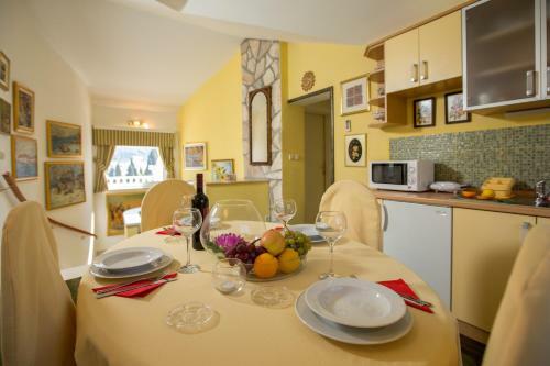 Holiday Home Lapad Beach Royal