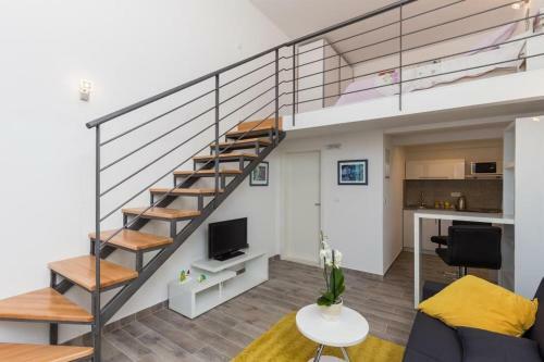 Apartments Pomet