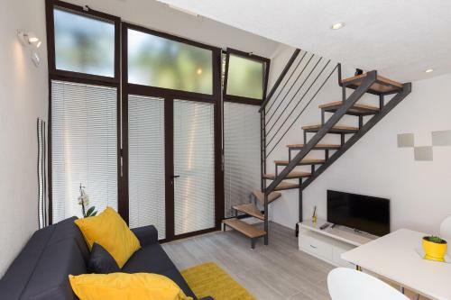 Apartments Pomet