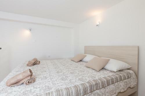 Apartments Pomet