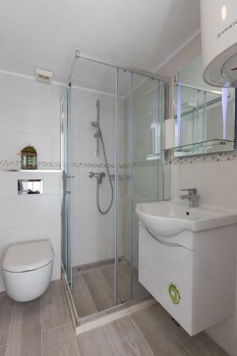 Apartments Pomet