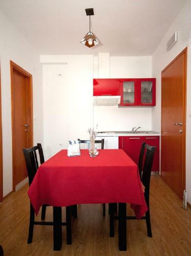Apartments Peri - 300m From The Sea