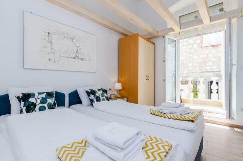 Midtown Apartments