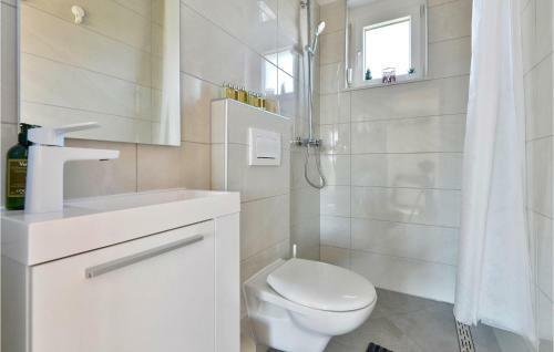 Three-bedroom Holiday Home In Durdevac